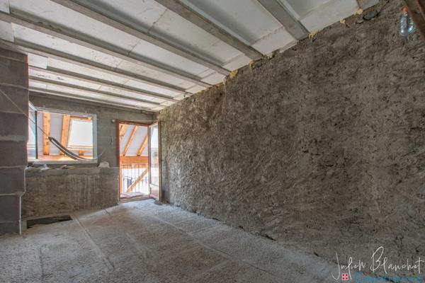 Immeuble à vendre FRANCIN (73)