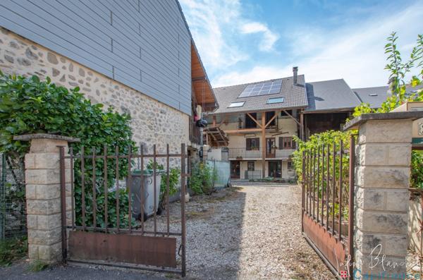 Immeuble à vendre FRANCIN (73)