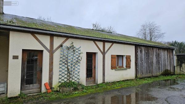 Maison à restaurer à vendre à Mézeray dans la Sarthe (72270), ref : HB-1703