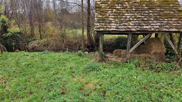 Maison à restaurer à vendre à Mézeray dans la Sarthe (72270), ref : HB-1703