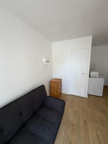 JOLI STUDIO MEUBLE DE 18.35M2 A CHATEAUROUX