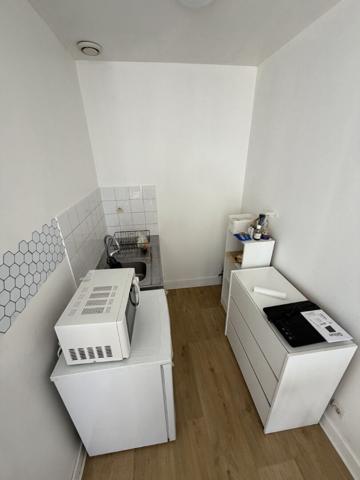 JOLI STUDIO MEUBLE DE 18.35M2 A CHATEAUROUX