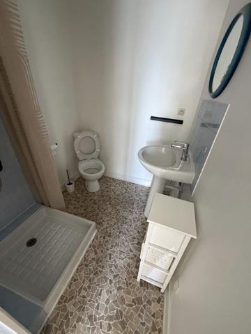 JOLI STUDIO MEUBLE DE 18.35M2 A CHATEAUROUX