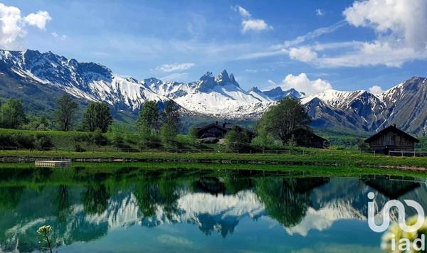 Châlet 10 pièces de 195 m² à Albiez-Montrond (73300)