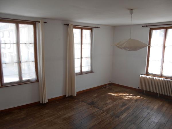Appartement Vouziers 2 pièce(s) 72 m2