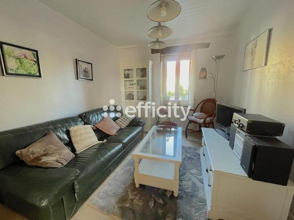 Appartement
         4 pièces
        - 80 m² 142 500 € *