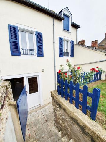 Maison LOUE 85 m² - 2 chambres - Jardin