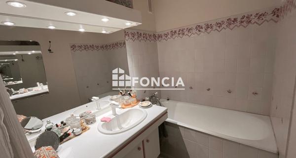À vendre Appartement 4 pièces 73.64 m² - Poitiers 86000