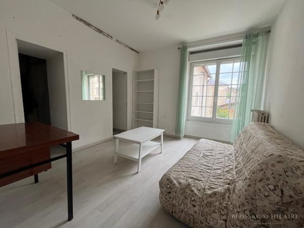 POITIERS CENTRE VILLE, RUE DE LA CHAINE, T2 MEUBLE