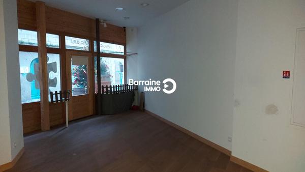 Location appartement entrepôt local commercial à Morlaix 30.52m²