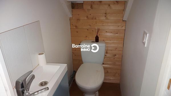 Location appartement entrepôt local commercial à Morlaix 30.52m²