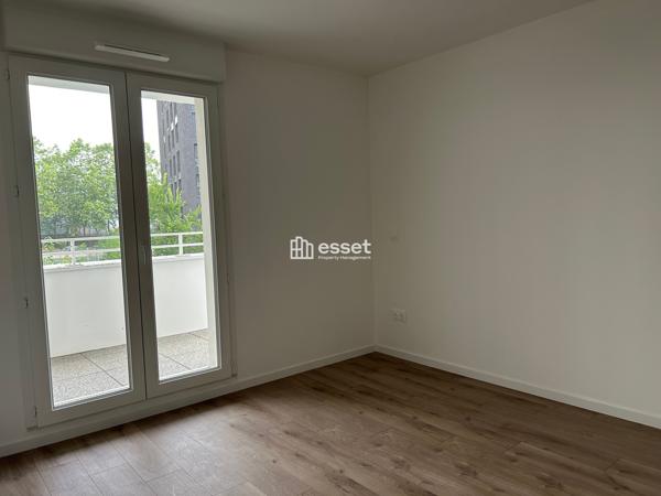 Location Appartement 4 pièces 80.9 m² - Cergy 95000