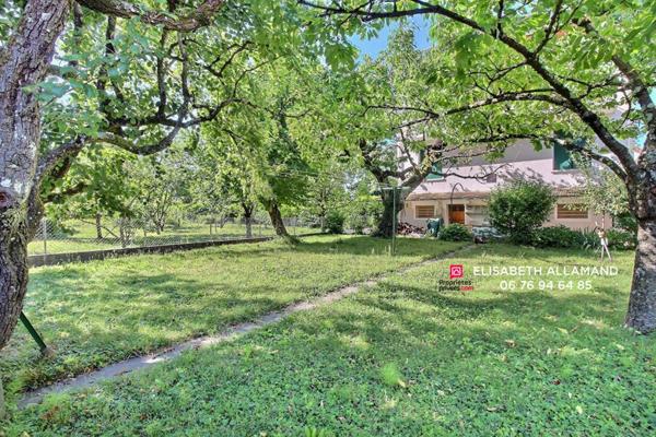 Maison de 1939 , sur un terrain de 378m2, surface habitable près de 150m2