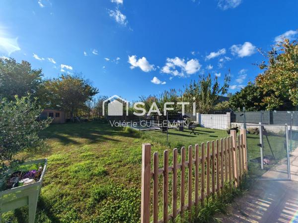 Maison plain pied de 120m² sur 986m² de terrain avec piscine