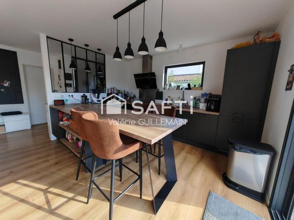 Maison plain pied de 120m² sur 986m² de terrain avec piscine