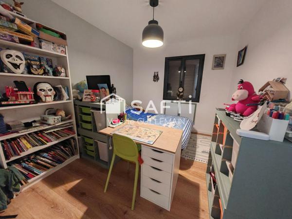 Maison plain pied de 120m² sur 986m² de terrain avec piscine