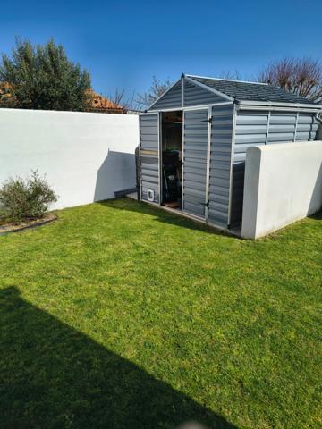 Echillais, Maison de plain-pied, 3 chambres état neuf.