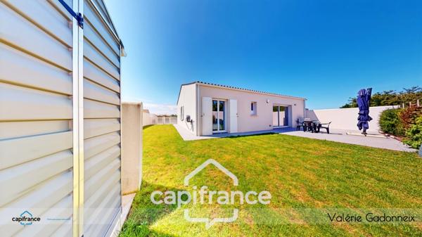 Echillais, Maison de plain-pied, 3 chambres état neuf.