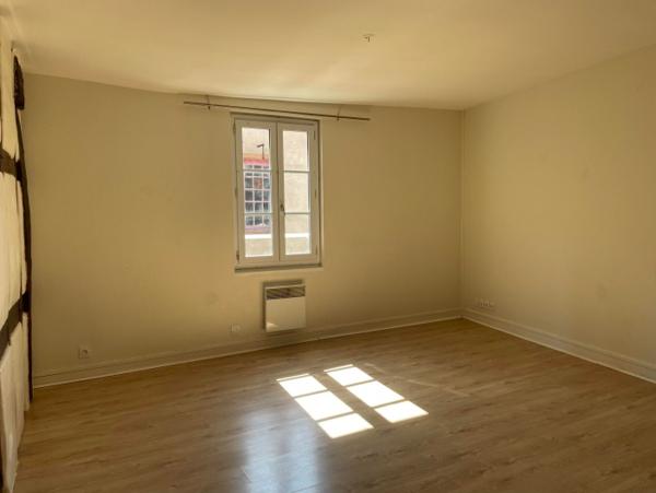 Location Appartement 1 pièce Bourges (18000)
