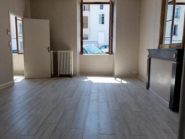 Location Appartement 2 pièces Neufchâteau (88300) - Centre ville