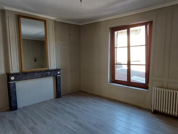 Location Appartement 2 pièces Neufchâteau (88300) - Centre ville