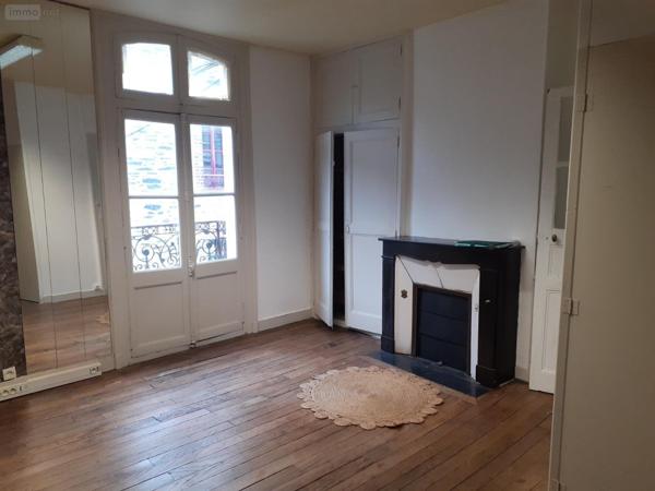 Local commercial à louer à Vitré en Ille-et-Vilaine (35500), ref : 28011   
centre-ville