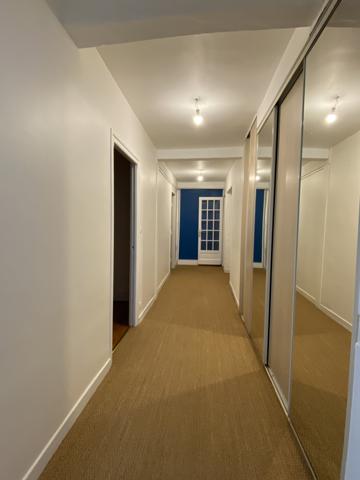 Lens (62300) A LOUER LENS HYPER CENTRE, APPART DE 160 M2 EN TRIPLEX -- 3 CHAMBRES