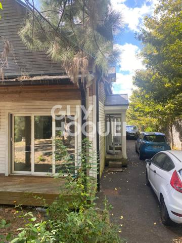 Vaste maison de 260 m2 , domaine de Montgaillard