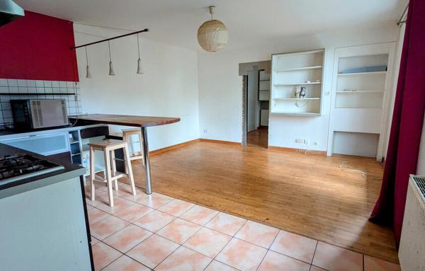 T2 en rez-de-jardin avec terrasse et grand jardin   Grenoble secteur calme