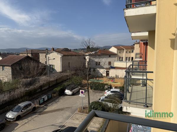 T3 de 70m2 avec 5 balcons donnant sur une vue exceptionnelle .  Grézieu-la-Varenne (69290)