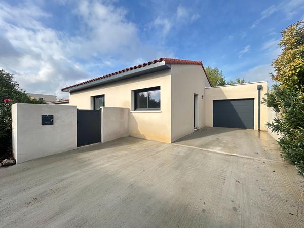 Maison neuve T4 avec piscine au calme, en plein centre de Narbonne