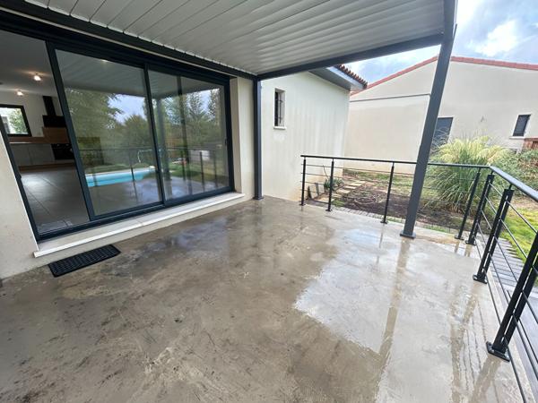 Maison neuve T4 avec piscine au calme, en plein centre de Narbonne