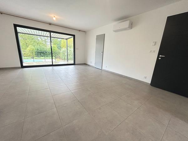Maison neuve T4 avec piscine au calme, en plein centre de Narbonne