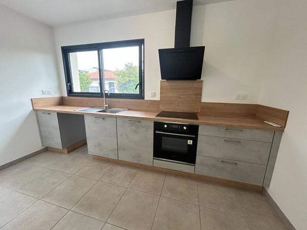 Maison neuve T4 avec piscine au calme, en plein centre de Narbonne