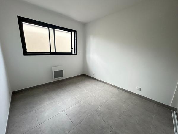Maison neuve T4 avec piscine au calme, en plein centre de Narbonne