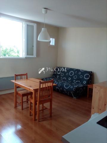 Immeuble avec 3 appartements + local commerciale de 75m2  Valence (26000)