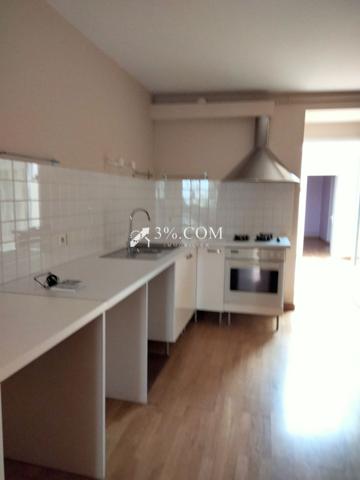 Immeuble avec 3 appartements + local commerciale de 75m2  Valence (26000)