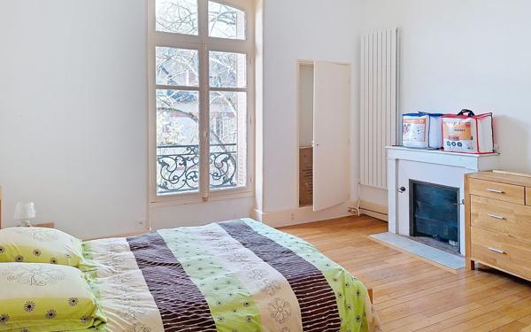 Maison à vendre    12 pièces • 311 m2 Néris-les-Bains