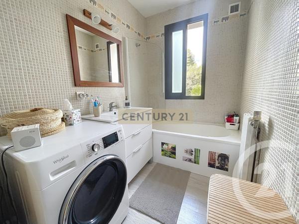 Appartement F4 à vendre  4 pièces - 71,88 m2 CANNES LA BOCCA - 06