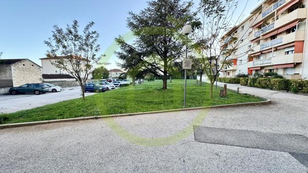 Appartement à TOULON (83200)