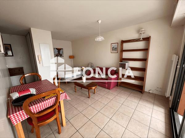 Location Studio 29.3 m² - 20 - 24 RUE DE CLISSON Lorient 56100