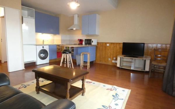 Appartement à louer    2 pièces •  Saint-Genis-Laval