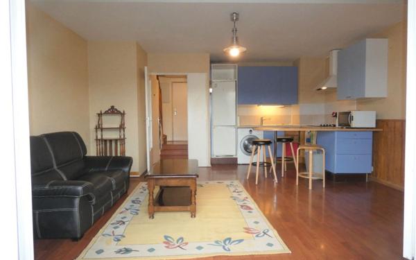 Appartement à louer    2 pièces •  Saint-Genis-Laval