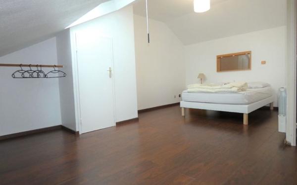 Appartement à louer    2 pièces •  Saint-Genis-Laval