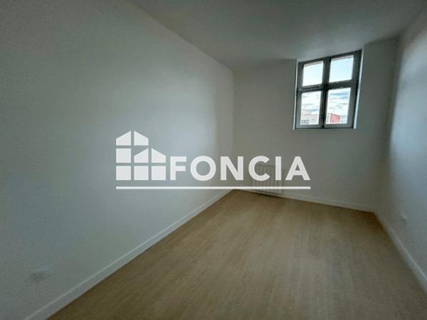 Location Appartement 3 pièces 72.48 m² - 5 AVENUE PIERRE BROSSOLETTE Armentieres 59280
