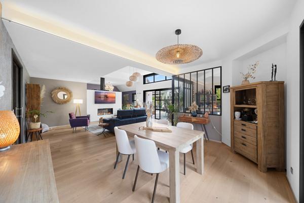 DRACY-LE-FORT ? MAISON D'ARCHITECTE AVEC PISCINE, COMBLES AMÉNAGEABLES & TERRAIN DE 1250 m²