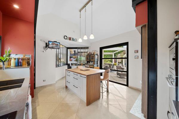 DRACY-LE-FORT ? MAISON D'ARCHITECTE AVEC PISCINE, COMBLES AMÉNAGEABLES & TERRAIN DE 1250 m²