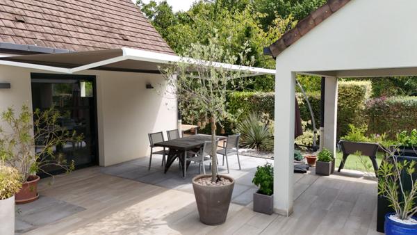 DRACY-LE-FORT ? MAISON D'ARCHITECTE AVEC PISCINE, COMBLES AMÉNAGEABLES & TERRAIN DE 1250 m²