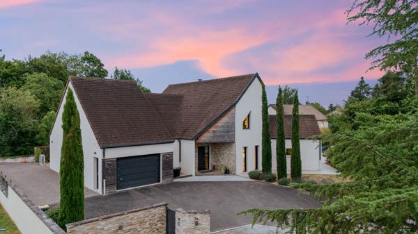 DRACY-LE-FORT ? MAISON D'ARCHITECTE AVEC PISCINE, COMBLES AMÉNAGEABLES & TERRAIN DE 1250 m²