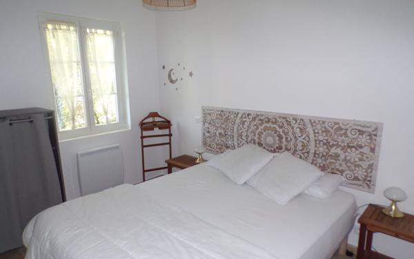 Maison à vendre    2 pièces • 47 m2 Cabrières-d'Aigues